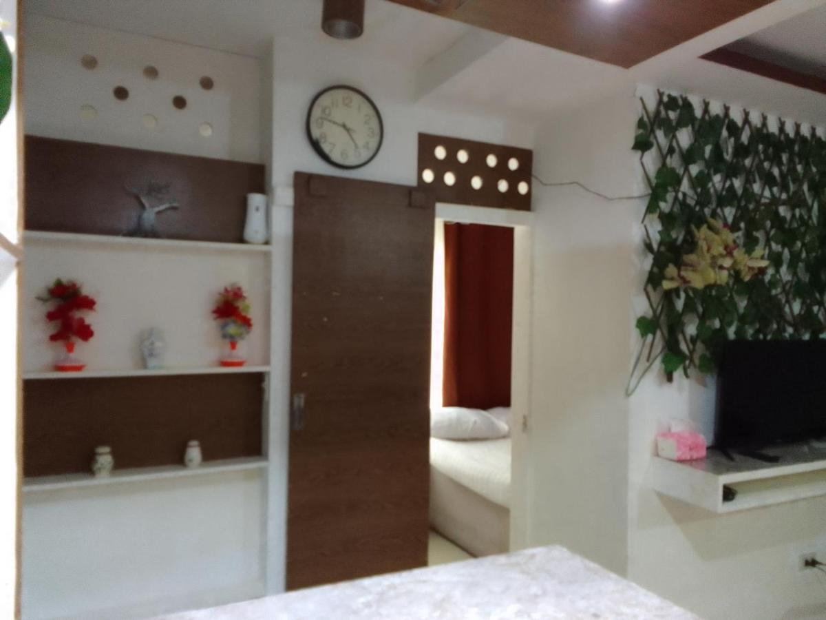 Emmanuel'S Service Apartment Near The Airport Manila Bagian luar foto